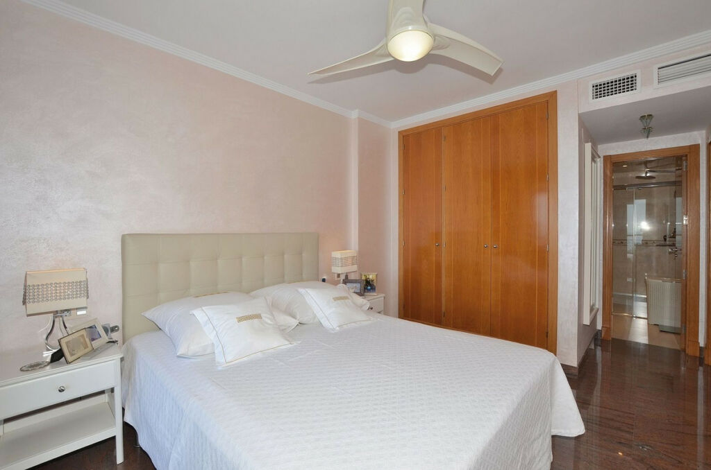 Penthouse Carvajal Málaga - image 20
