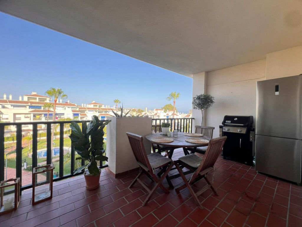Middle Floor Apartment Nueva Andalucía Málaga