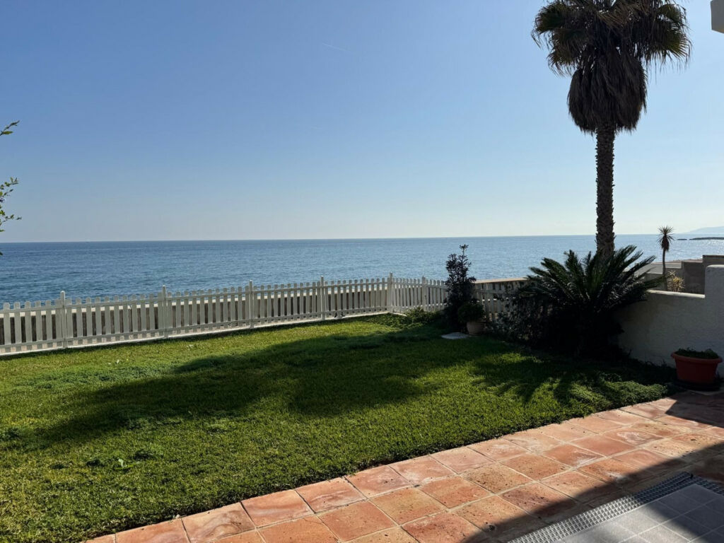 Duplex Estepona Málaga - image 20