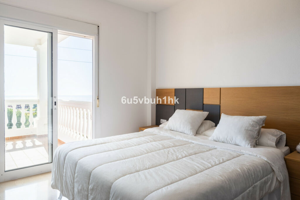 Detached Villa La Capellania Málaga - image 20