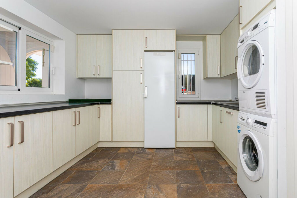 Detached Villa Benalmadena Málaga - image 20
