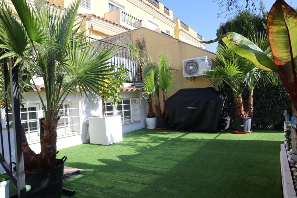 Detached Villa La Nucia Alicante - image 20