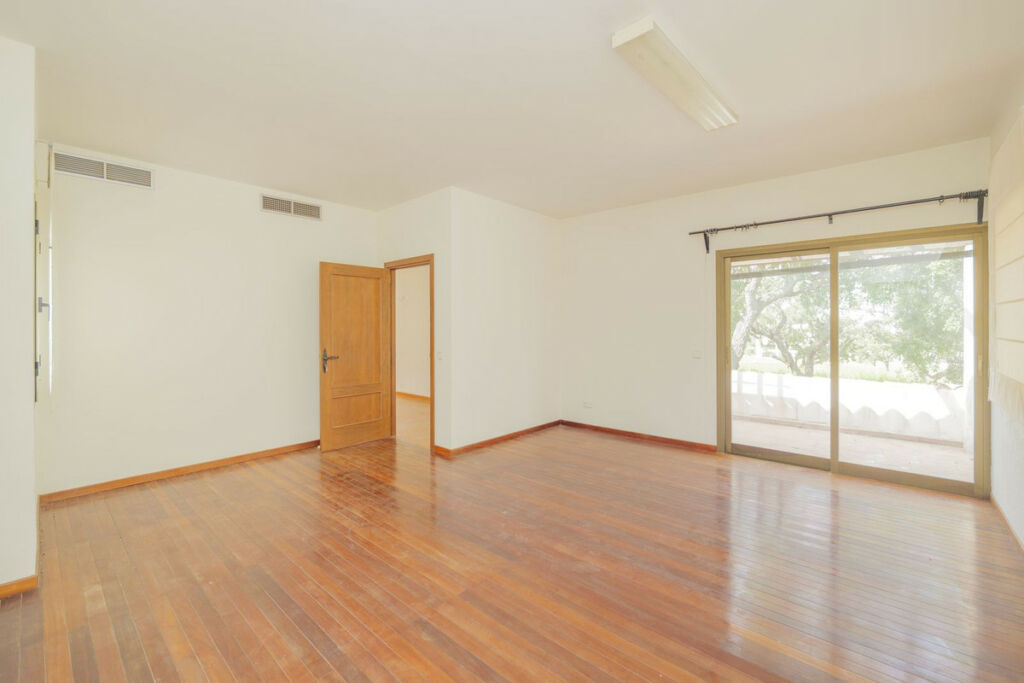 Detached Villa San Roque Club Cádiz - image 20