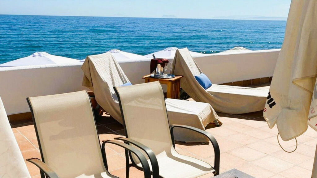 Detached Villa Estepona Málaga - image 20