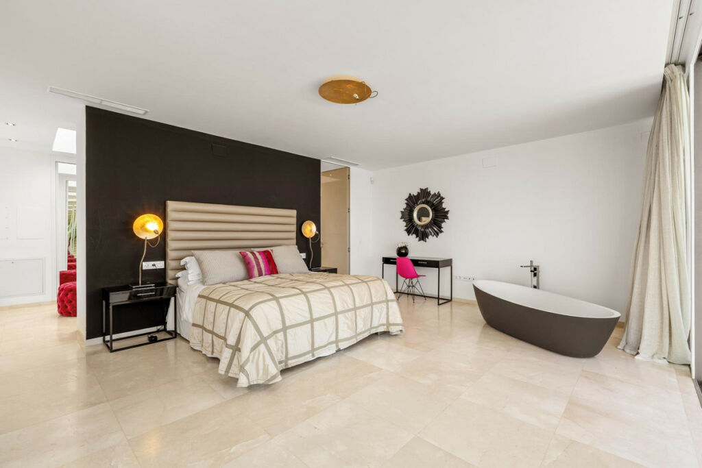 Detached Villa Marbella Málaga - image 20