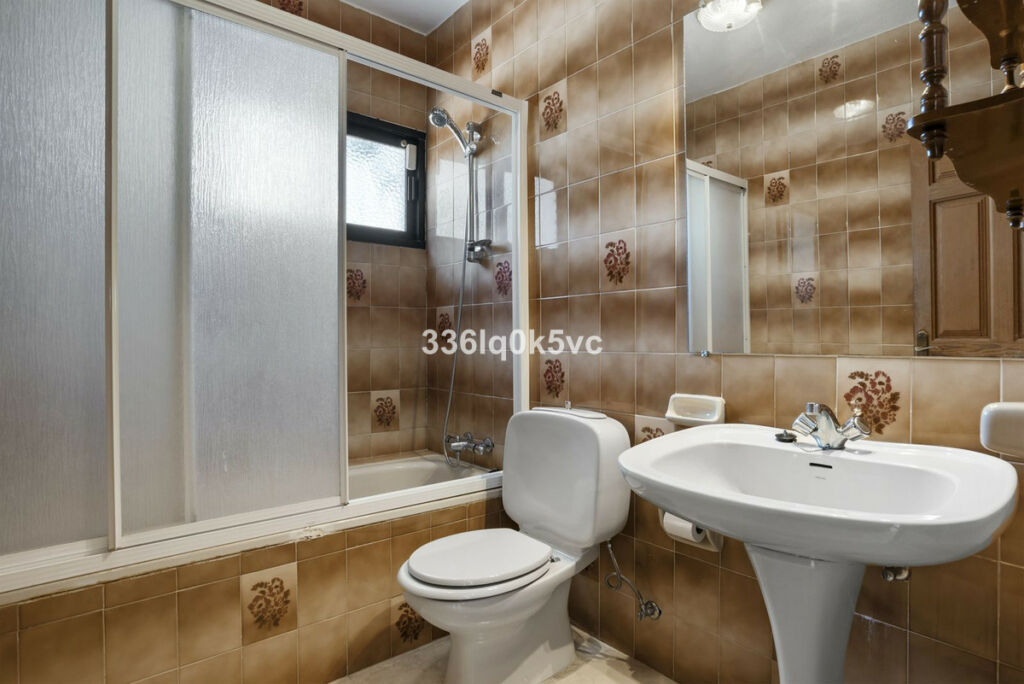 Detached Villa Las Chapas Málaga - image 20