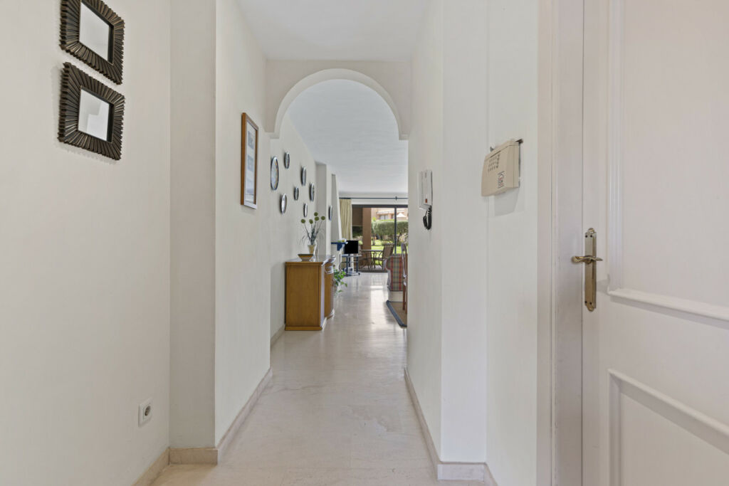 Ground Floor Apartment Estepona Málaga - image 20