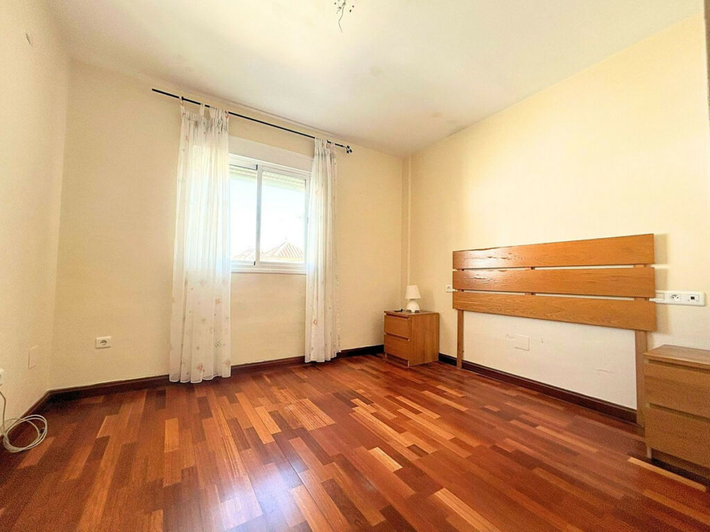 Middle Floor Apartment Las Lagunas Málaga - image 22