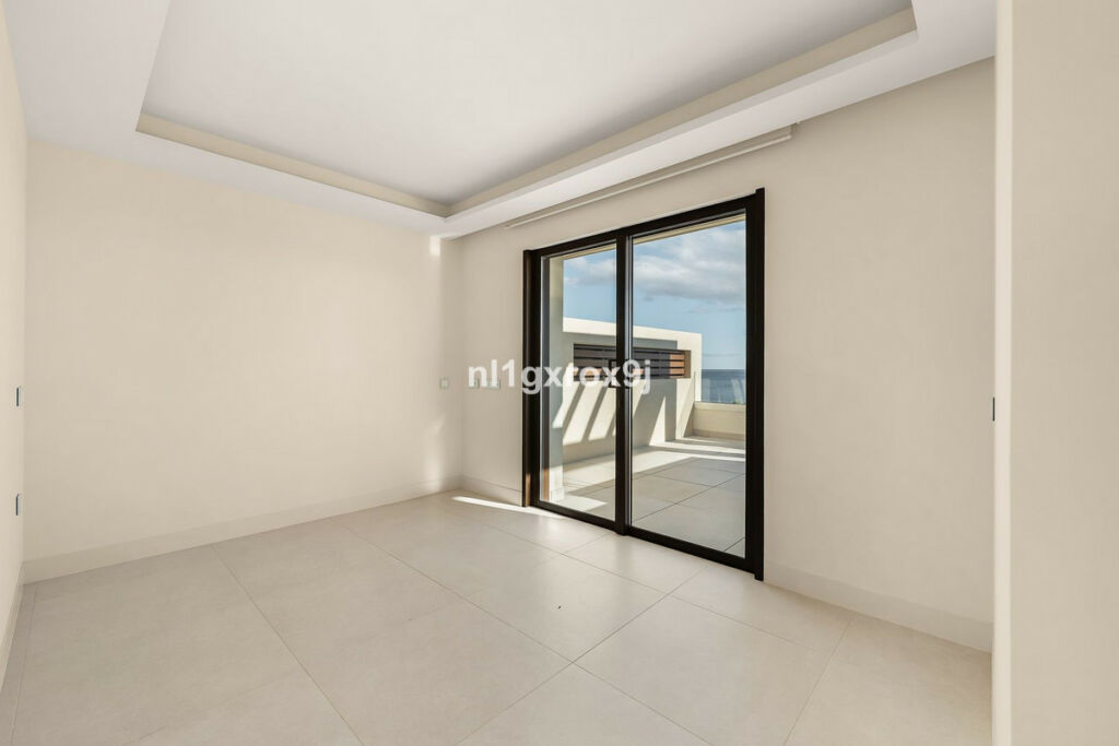 Penthouse Duplex Estepona Málaga - image 20