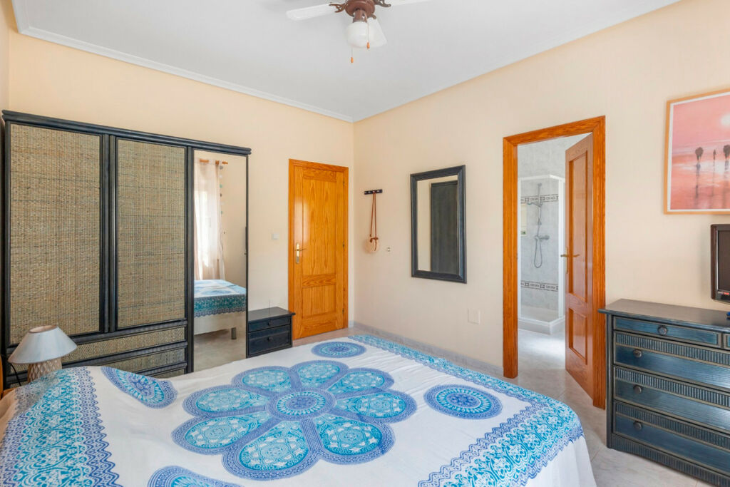 Detached Villa San Fulgencio Alicante - image 20