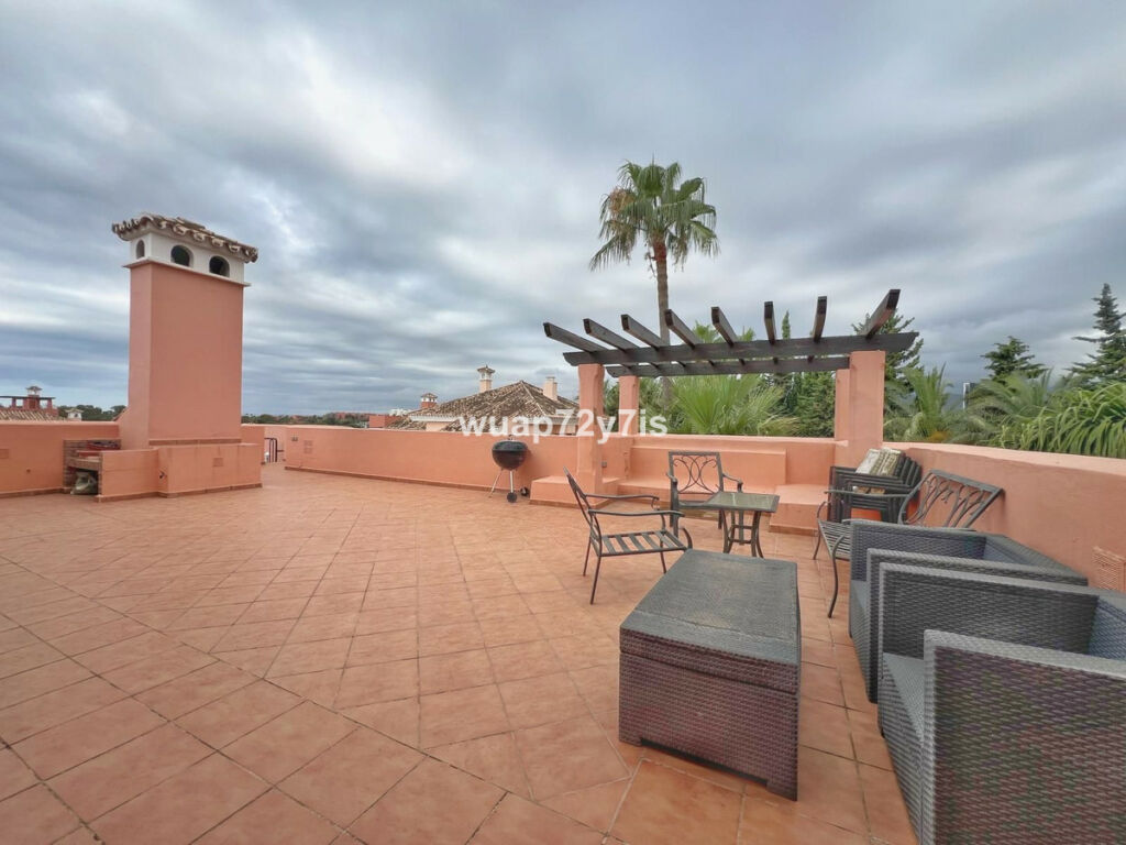 Middle Floor Apartment Estepona Málaga - image 20