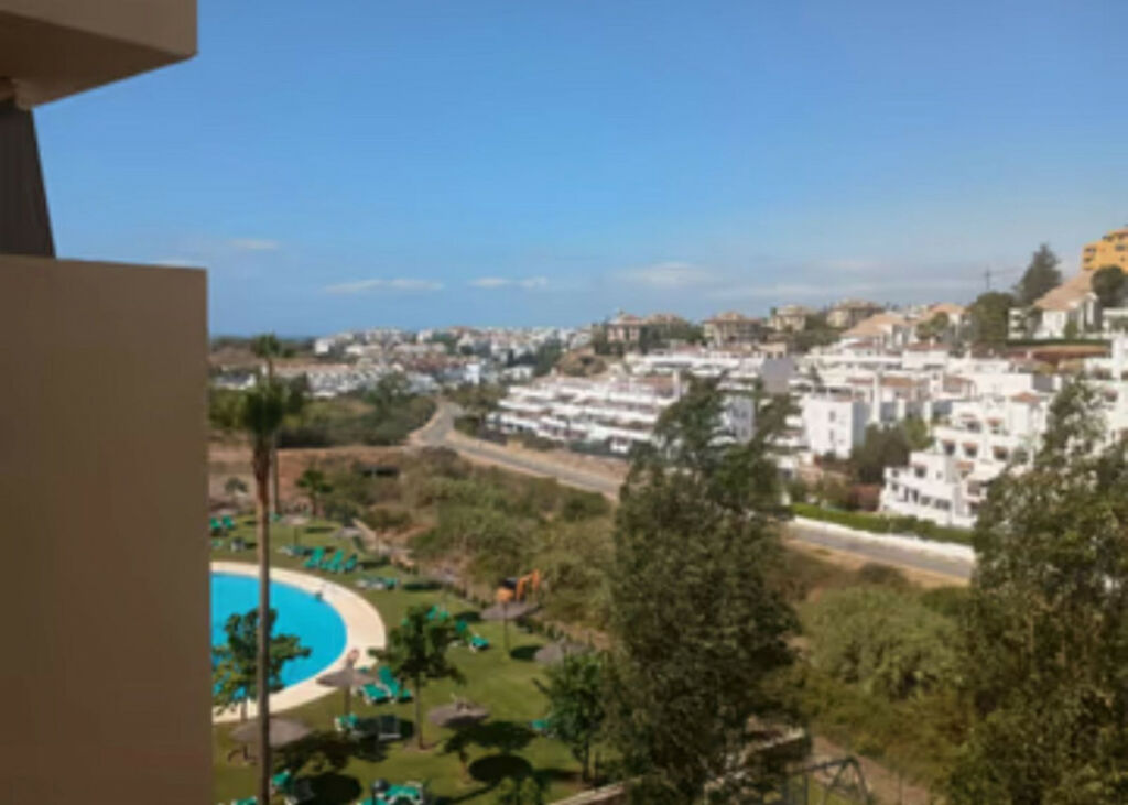 Penthouse Duplex Selwo Málaga - image 20