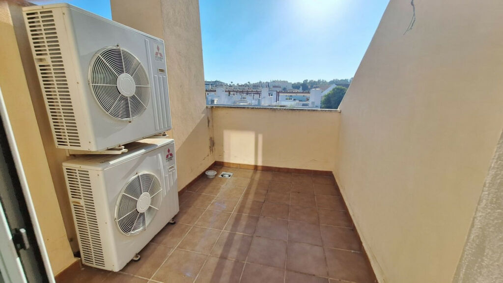 Townhouse Calahonda Málaga - image 20