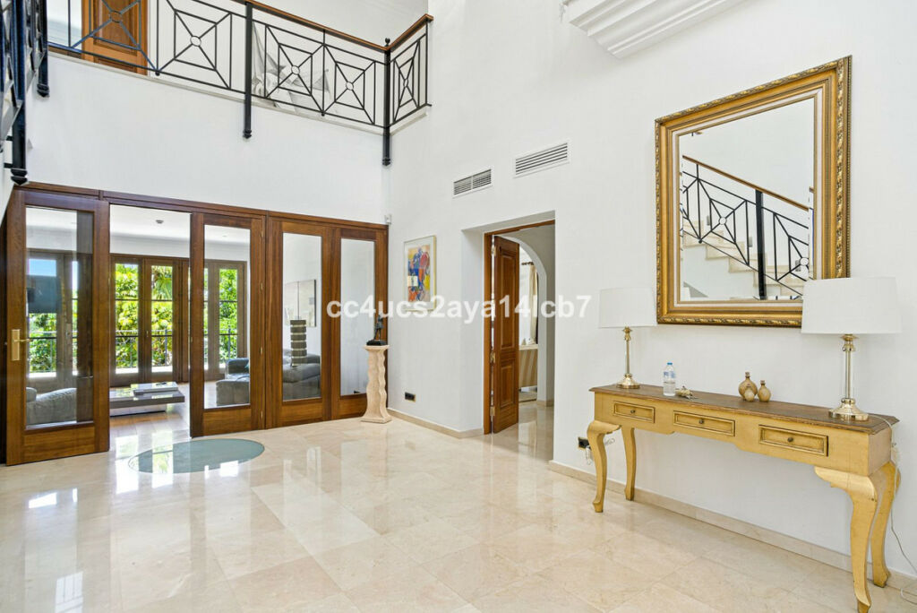 Detached Villa Alhaurín el Grande Málaga - image 20