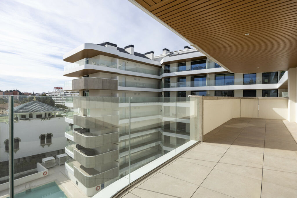 Middle Floor Apartment Fuengirola Málaga - image 20