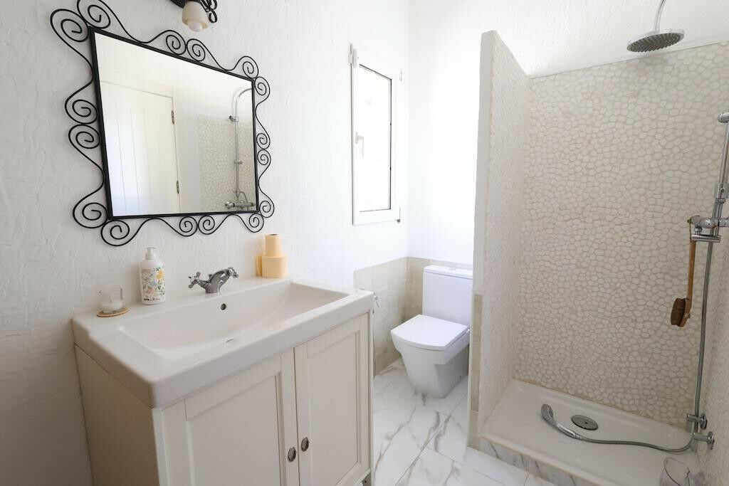 Detached Villa Villamartin Alicante - image 20