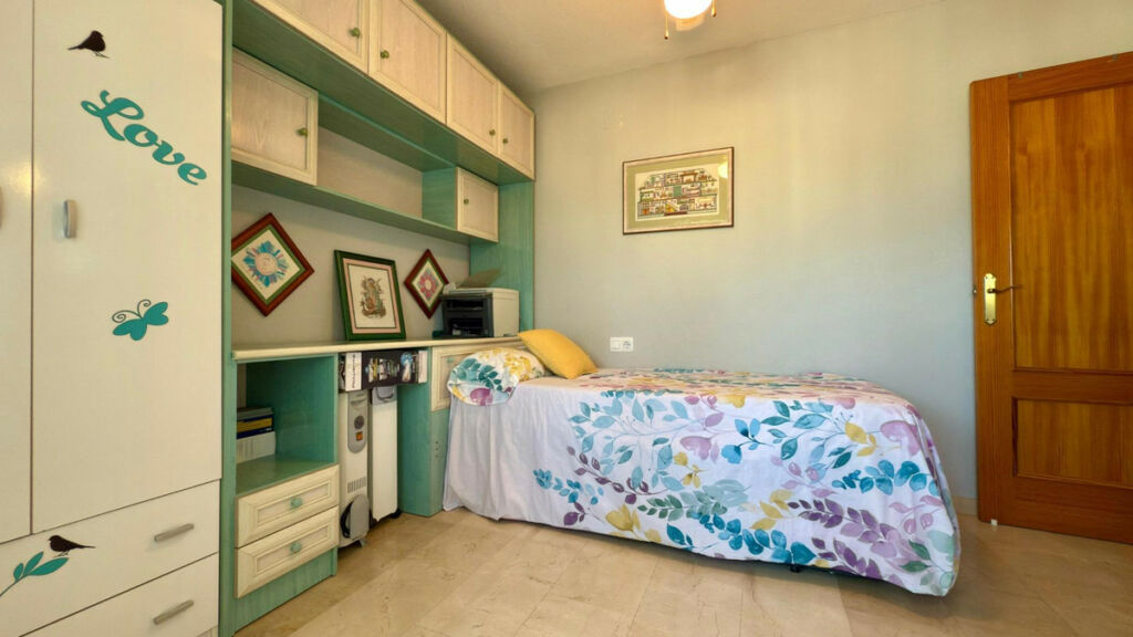 Middle Floor Apartment Benidorm Alicante - image 20