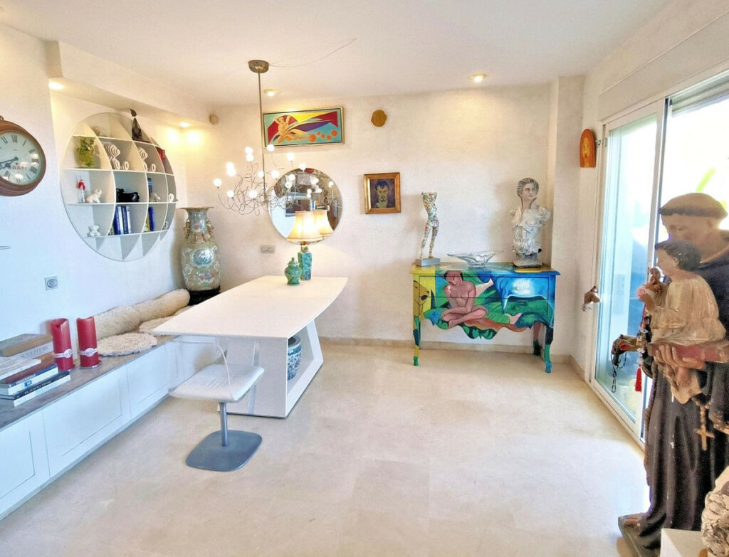 Middle Floor Apartment Calahonda Málaga - image 20