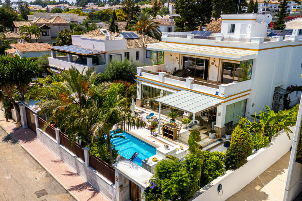 Detached Villa Marbella Málaga - image 20