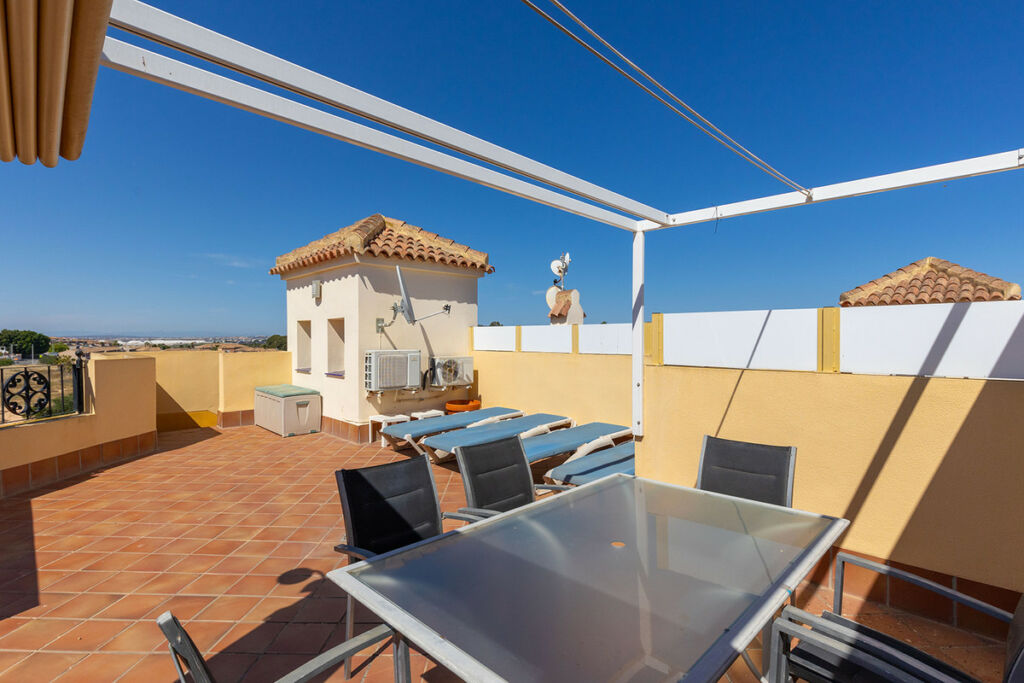 Middle Floor Apartment Los Altos Alicante - image 20