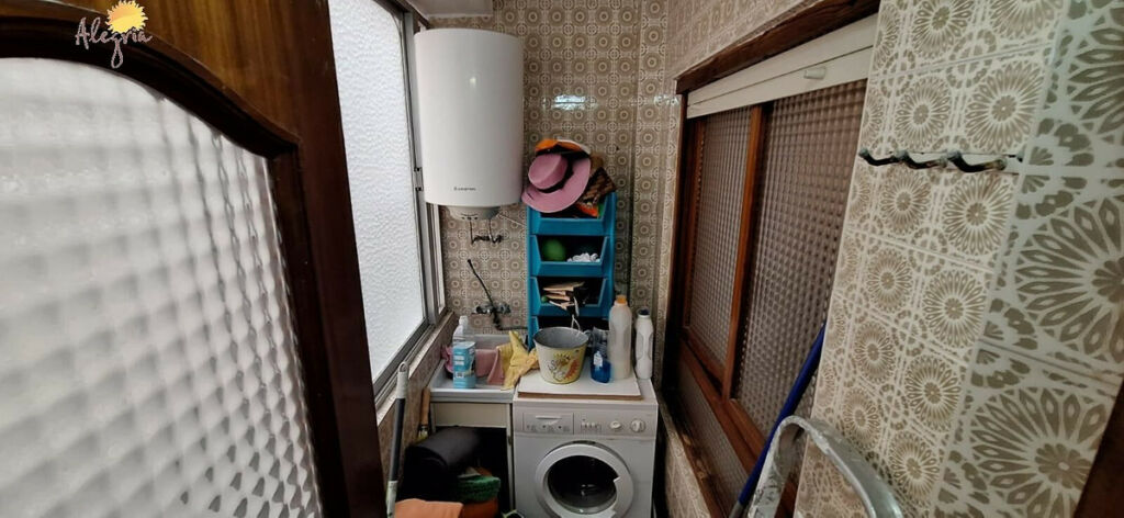 Middle Floor Apartment Torrevieja Alicante - image 20