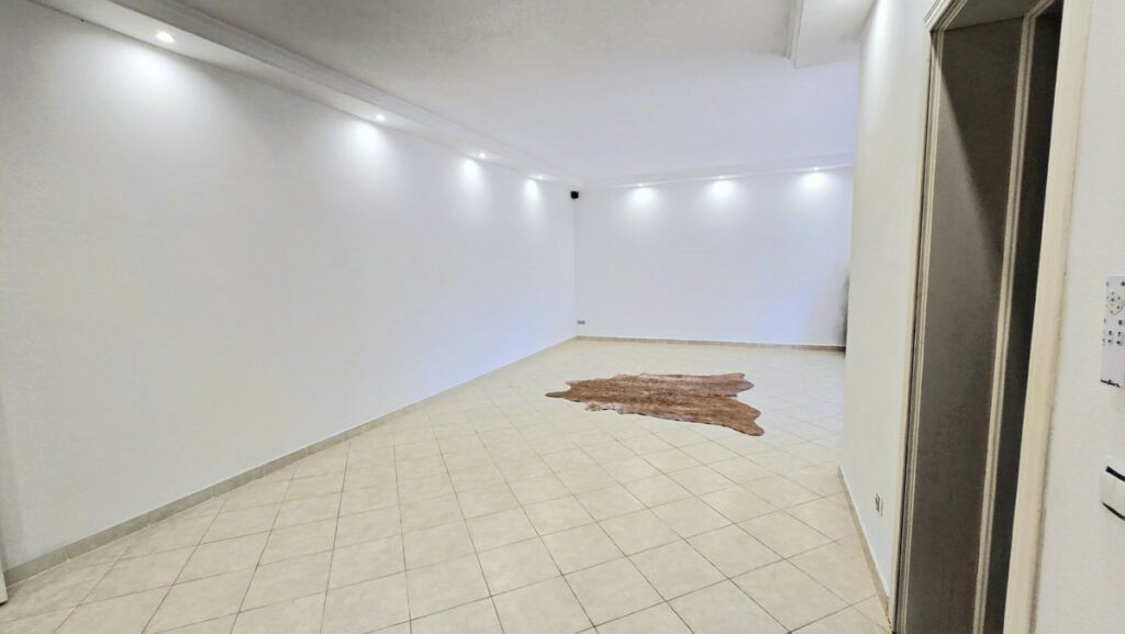 Detached Villa Calahonda Málaga - image 17