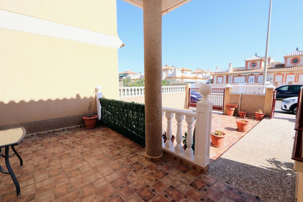 Detached Villa Playa Flamenca Alicante - image 20