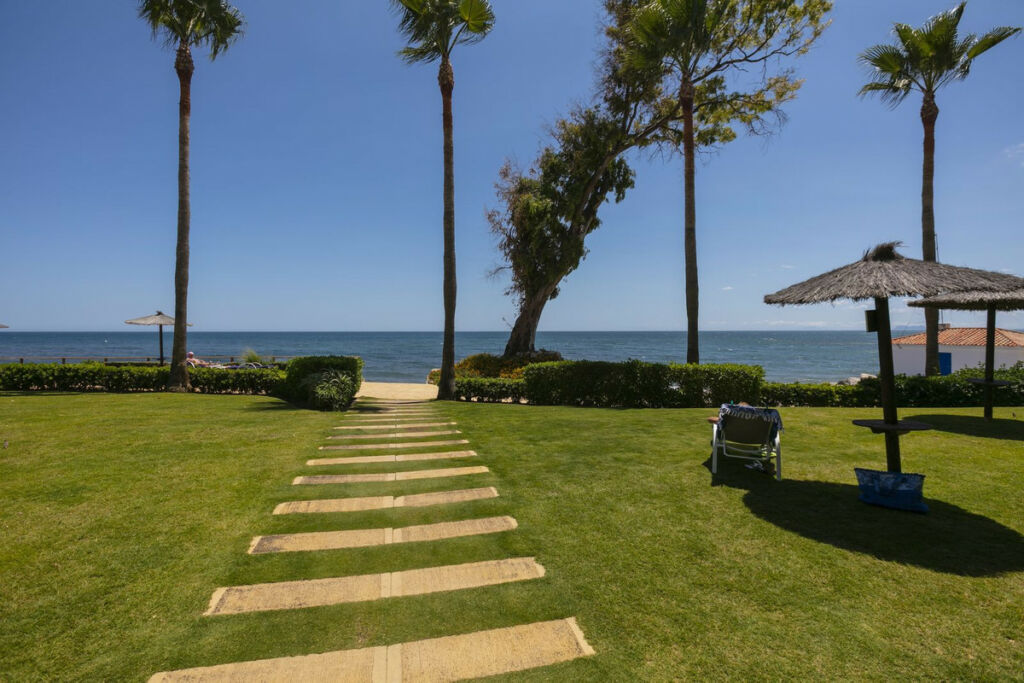 Penthouse Duplex Estepona Málaga - image 20