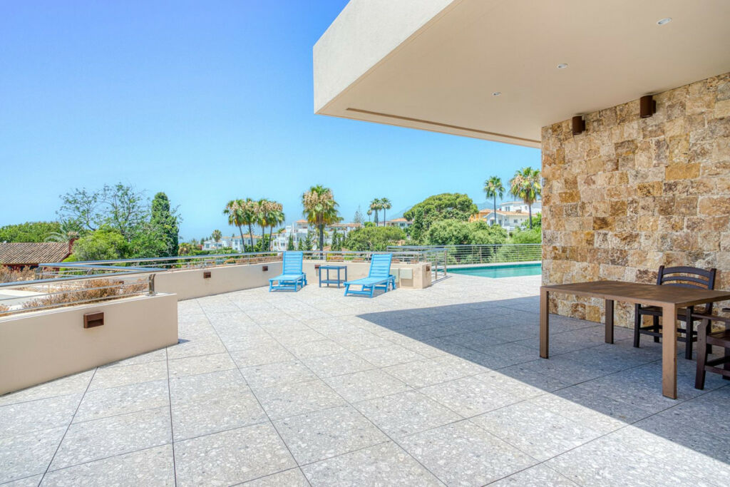 Detached Villa Elviria Málaga - image 20