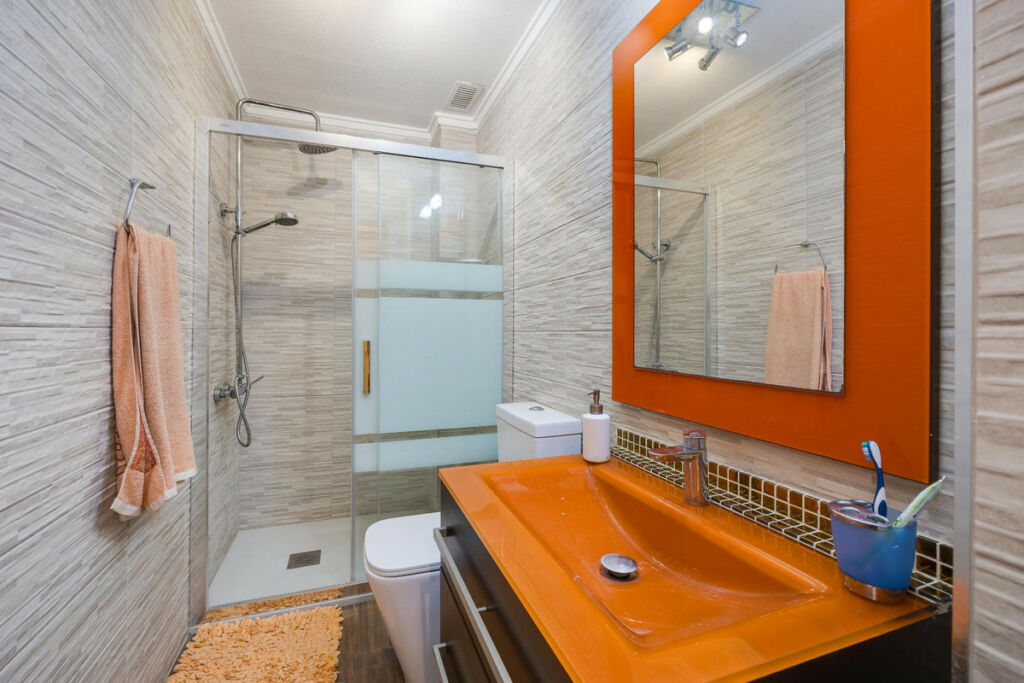 Middle Floor Apartment Torrevieja Alicante - image 20