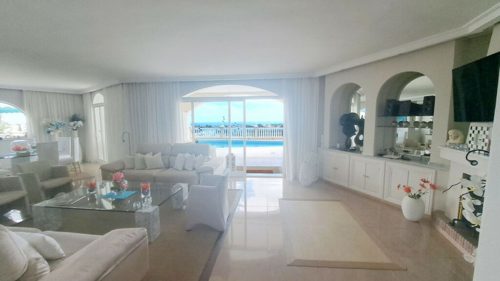 Detached Villa La Quinta Málaga - image 20