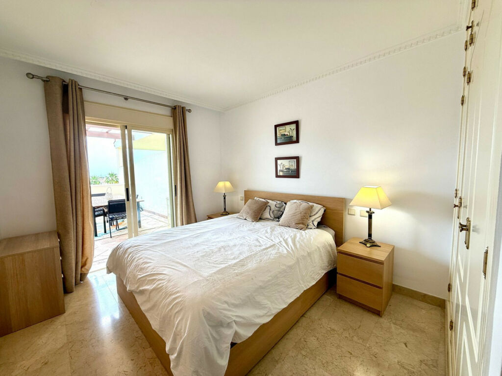 Middle Floor Apartment Nueva Andalucía Málaga - image 20