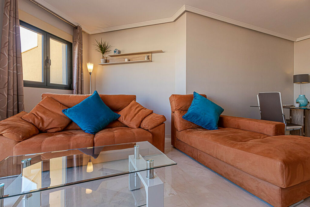 Middle Floor Apartment Benalmadena Málaga - image 20