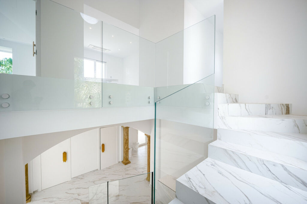 Detached Villa Marbella Málaga - image 21