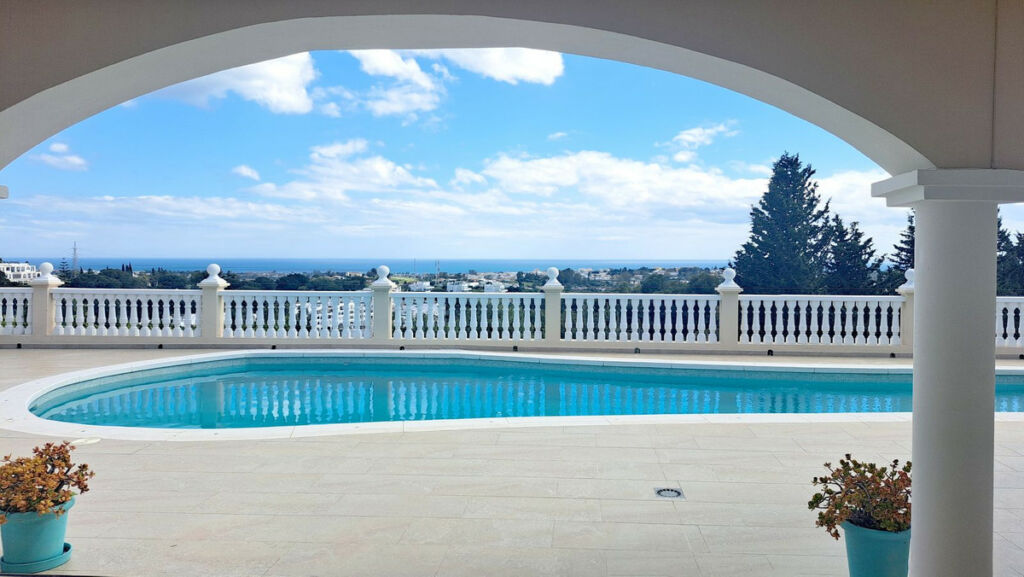 Detached Villa La Quinta Málaga - image 5