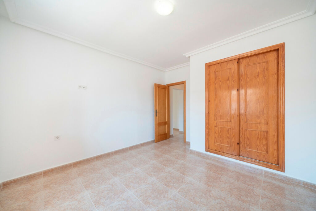 Detached Villa Algorfa Alicante - image 21