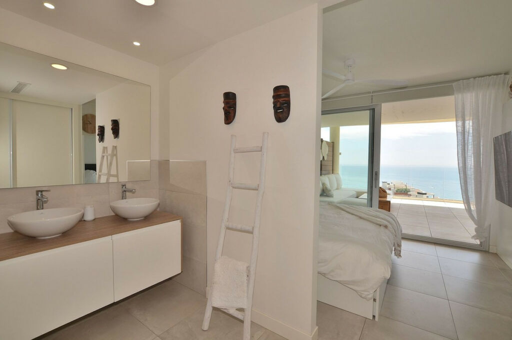 Middle Floor Apartment Fuengirola Málaga - image 21
