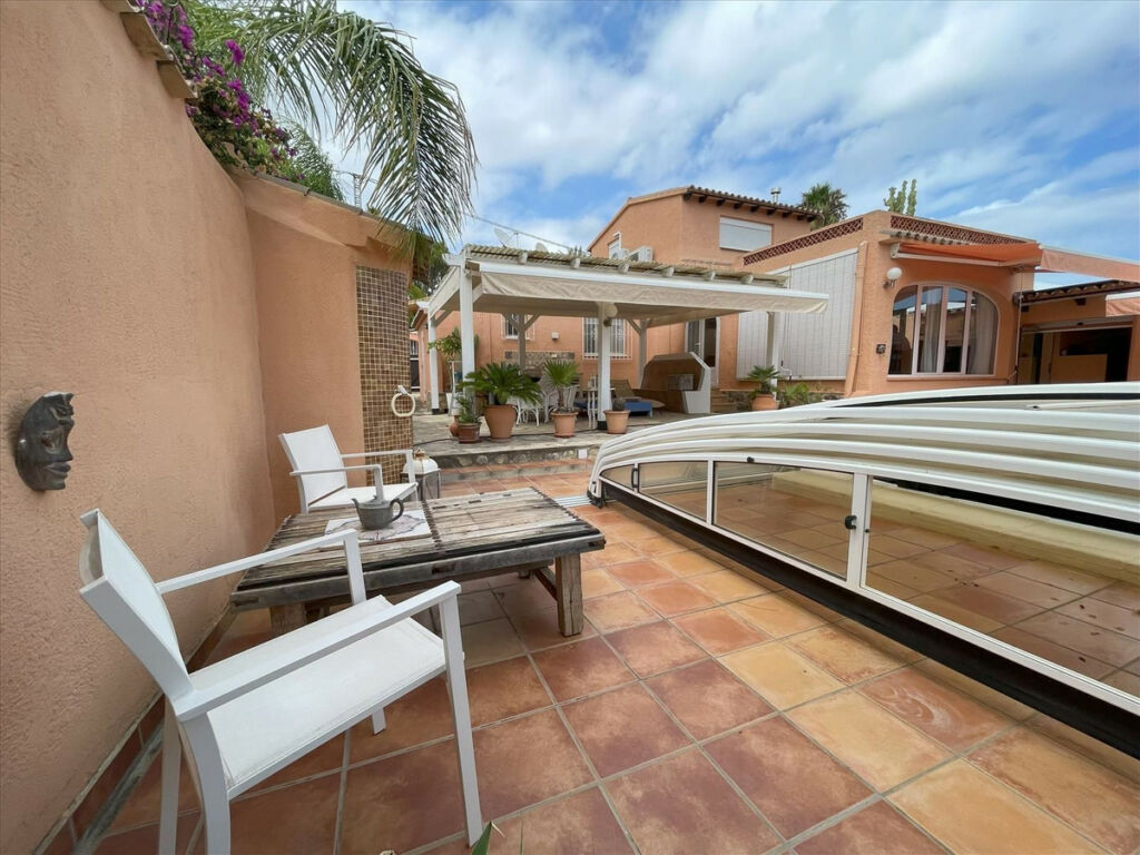 Detached Villa Moraira Alicante - image 13