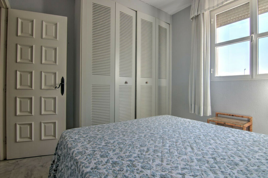 Middle Floor Apartment Fuengirola Málaga - image 21