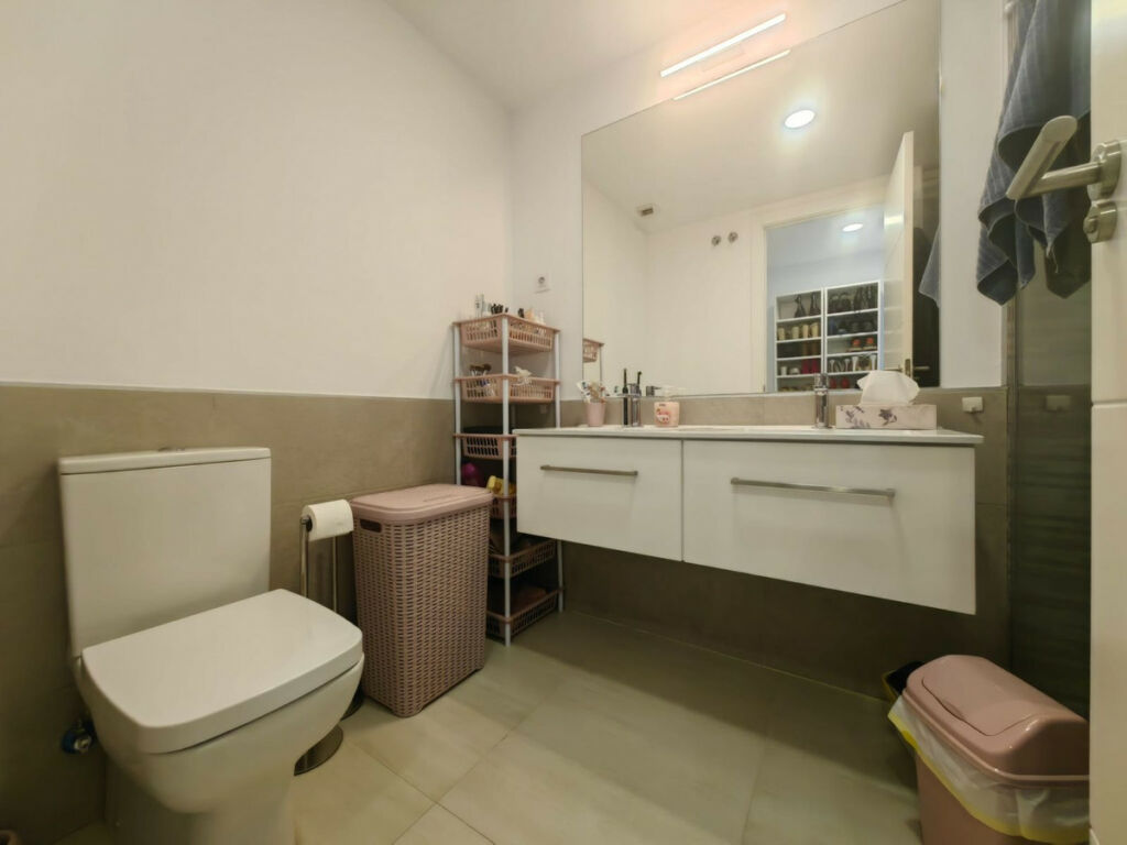 Middle Floor Apartment Estepona Málaga - image 21