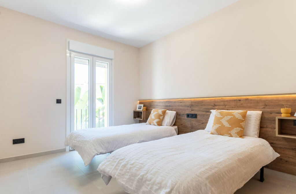 Townhouse Estepona Málaga - image 21