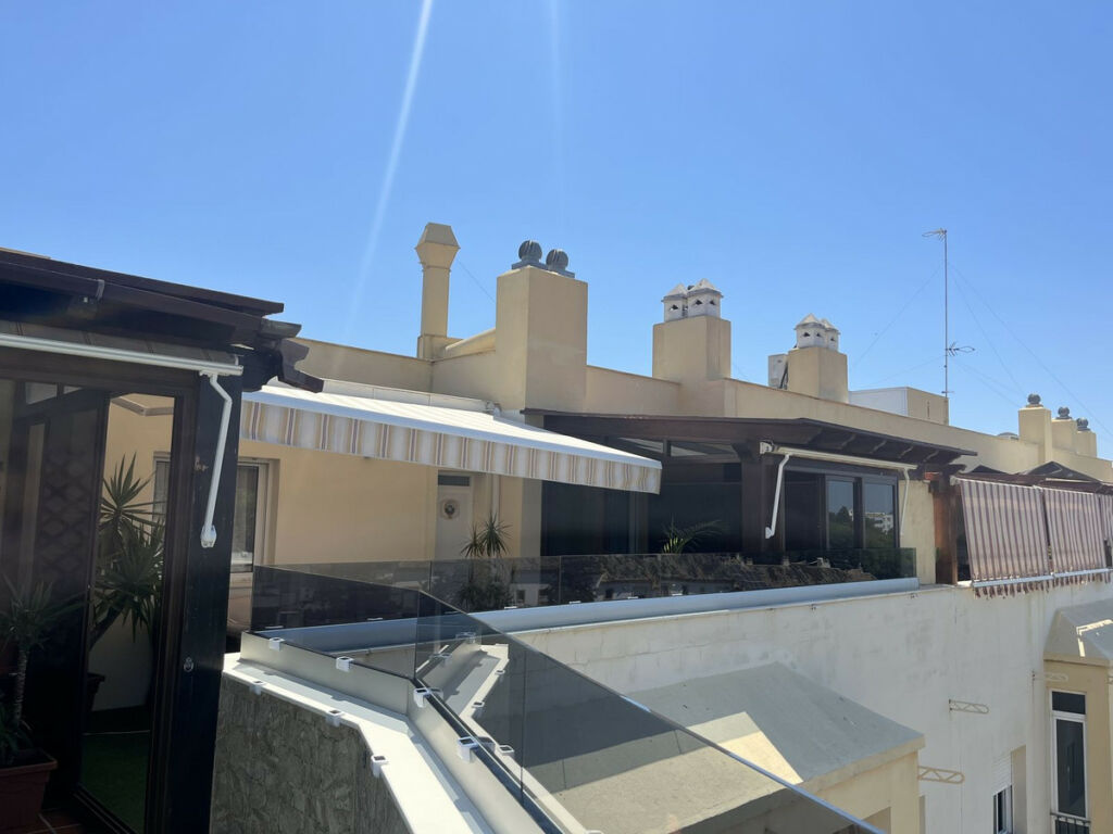 Penthouse Estepona Málaga - image 21