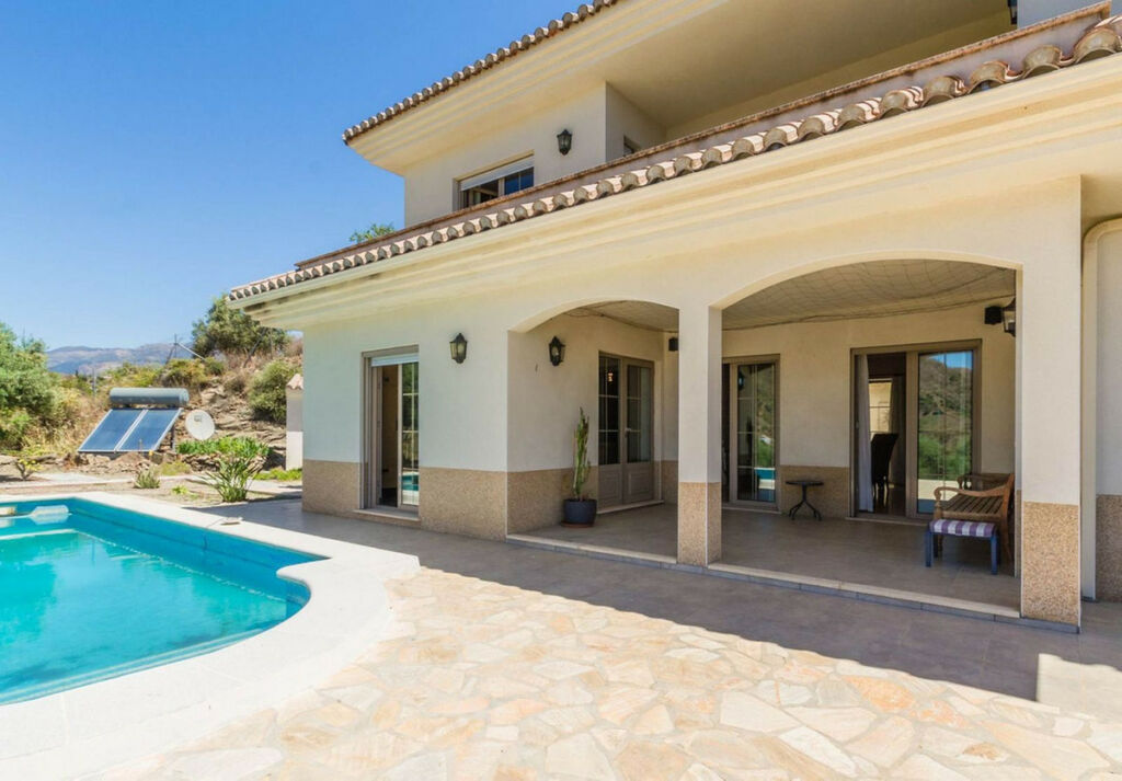Detached Villa Arenas Málaga - image 21