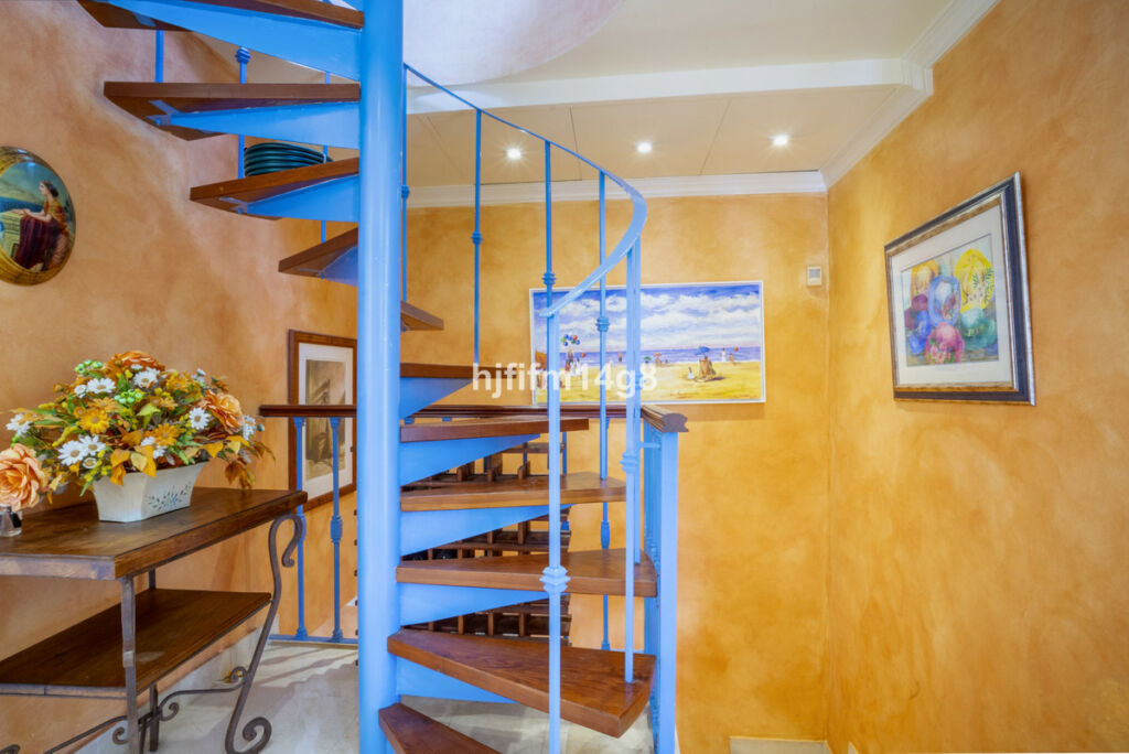 Townhouse Nueva Andalucía Málaga - image 22
