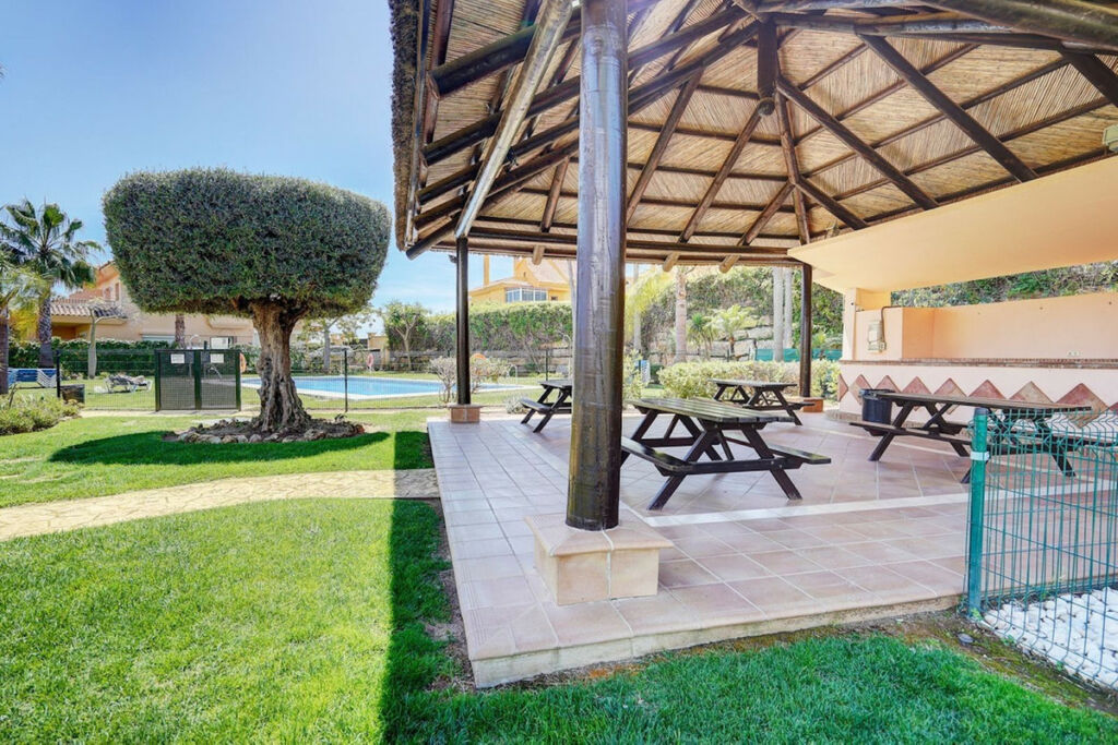 Semi-Detached House Riviera del Sol Málaga - image 21