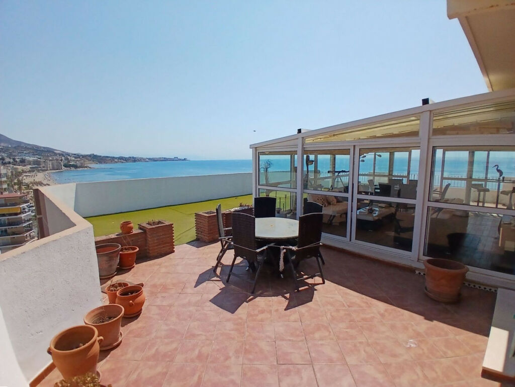 Penthouse Fuengirola Málaga - image 21