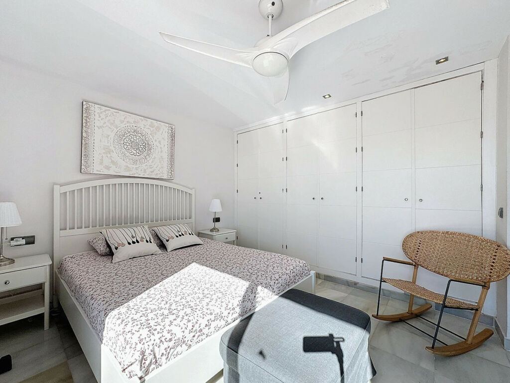 Penthouse Casares Málaga - image 22