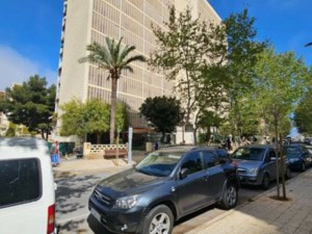 Middle Floor Apartment Benidorm Alicante - image 21