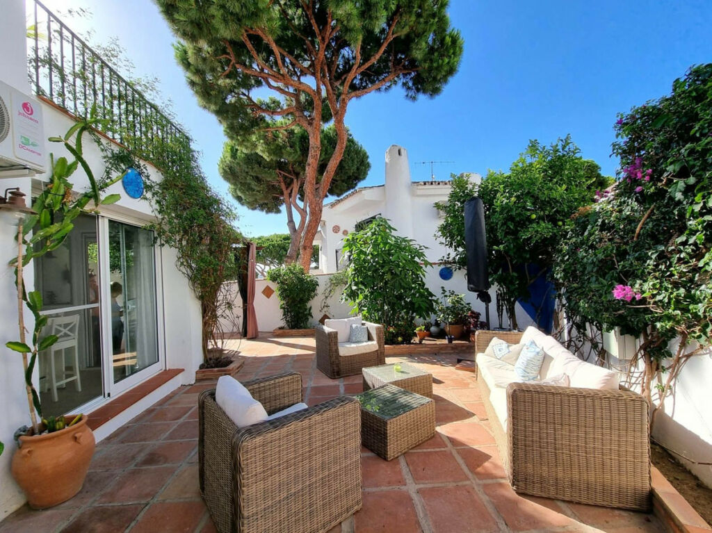 Semi-Detached House Calahonda Málaga - image 21