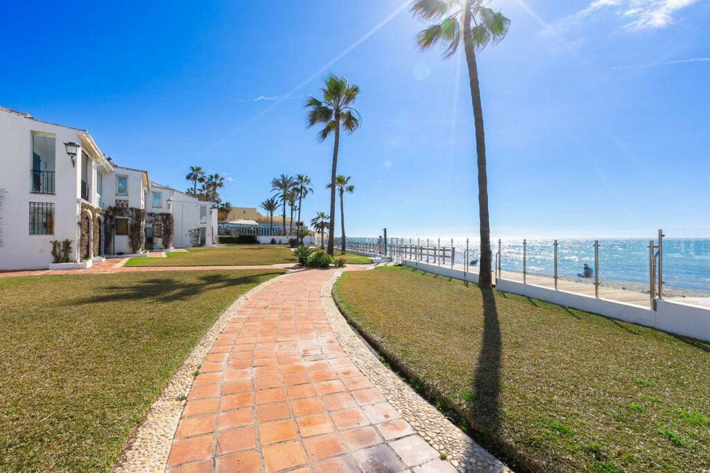 Ground Floor Apartment Calahonda Málaga - image 19
